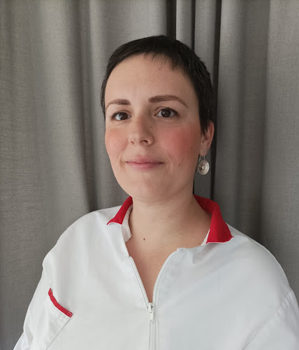 Djelatnica salona Runolist